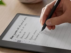 Kindle Oasis vs. Paperwhite Signature vs. Scribe