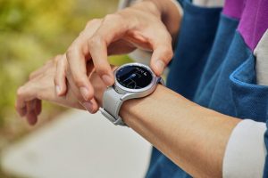 Apple Watch 7 vs Huawei Watch GT 3 Pro vs Samsung Galaxy Watch 4